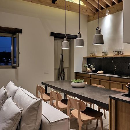 Niova Villa - Seafront, Private Pool And Ionian Sea Views, By Zantewize Аликес Экстерьер фото